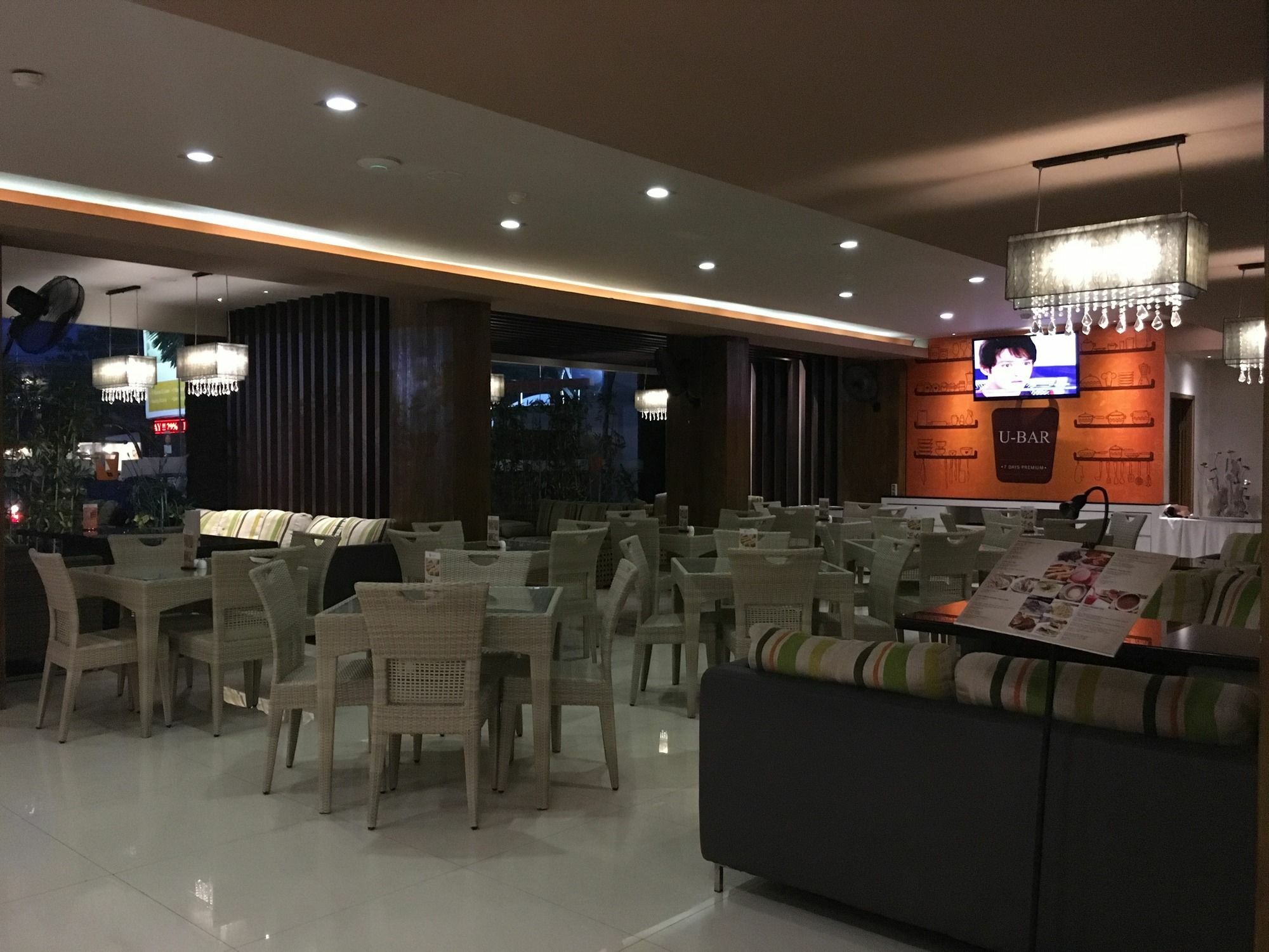 Sun Royal Hotel Кута Экстерьер фото